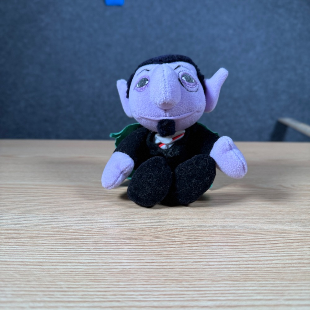 Sesame Street Count von Count Plush Vampire Toy Purple Black Green Cape 8.5in